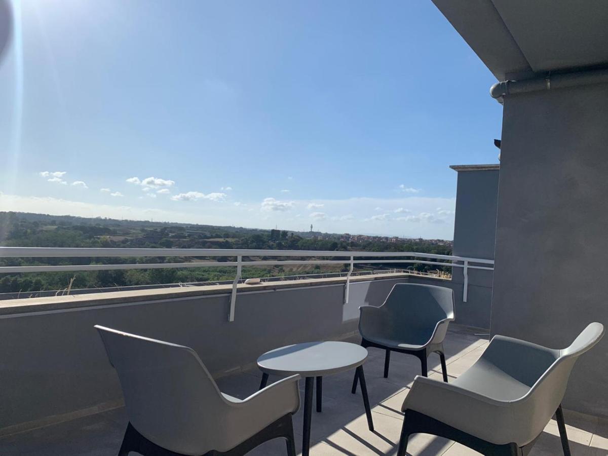 Ferienwohnung Penthouse Aureliana Attico Con Piscina A Roma Exterior foto