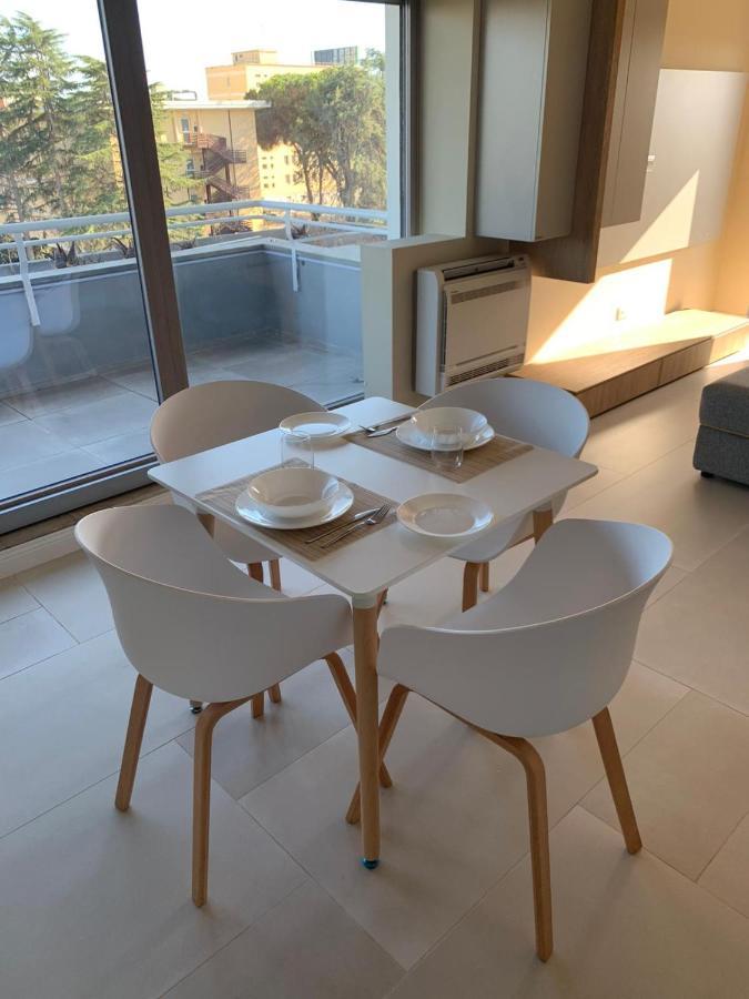 Ferienwohnung Penthouse Aureliana Attico Con Piscina A Roma Exterior foto