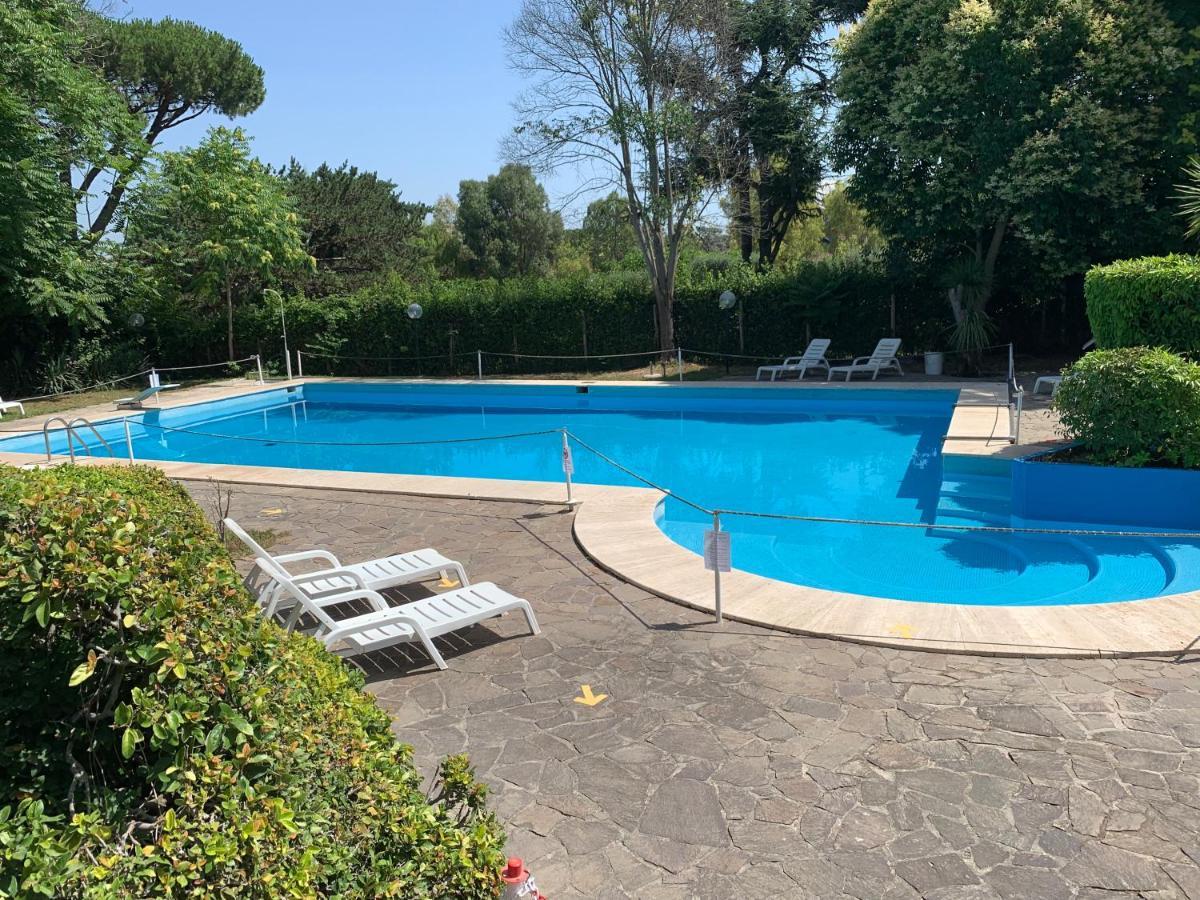 Ferienwohnung Penthouse Aureliana Attico Con Piscina A Roma Exterior foto