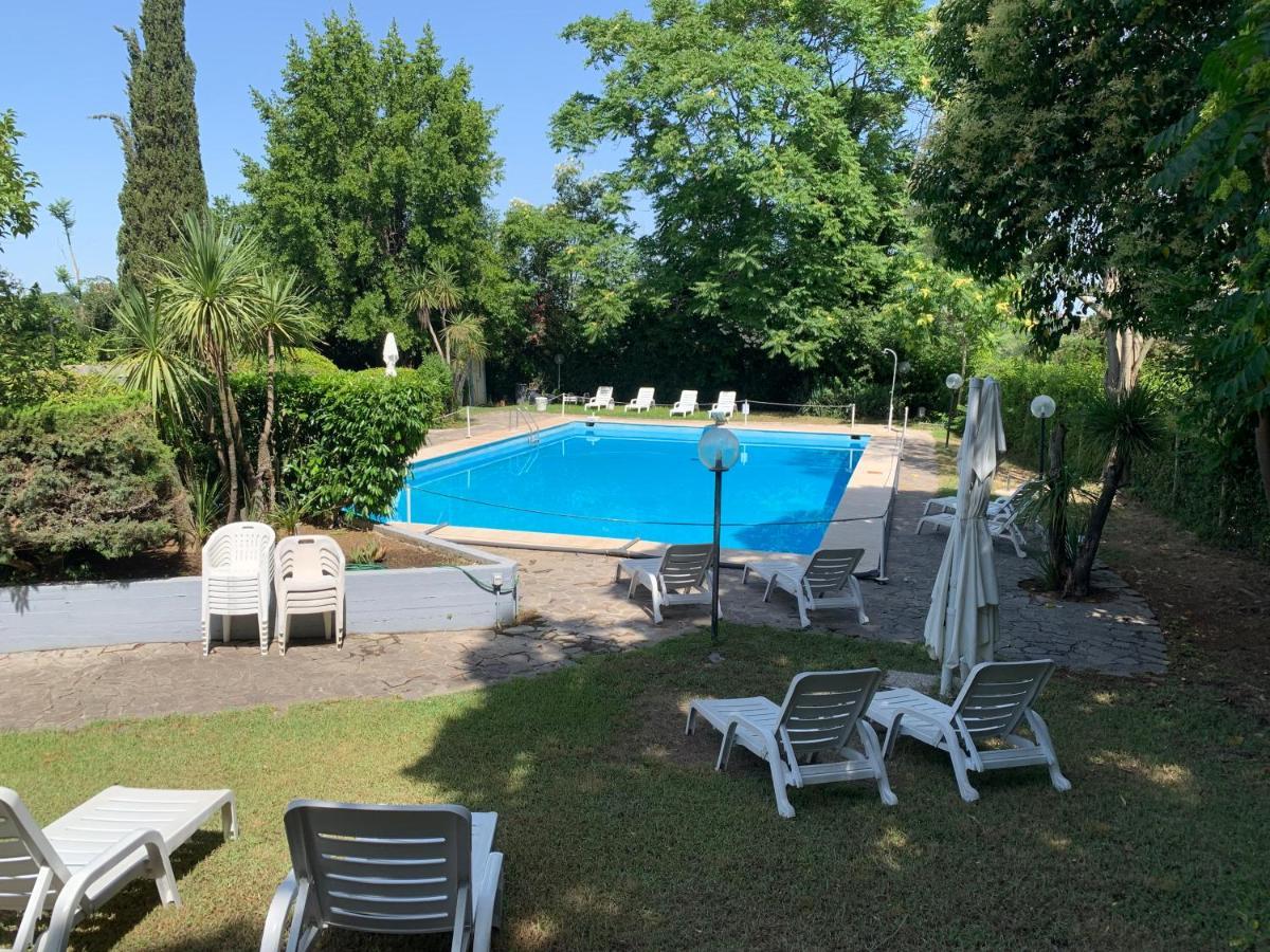Ferienwohnung Penthouse Aureliana Attico Con Piscina A Roma Exterior foto